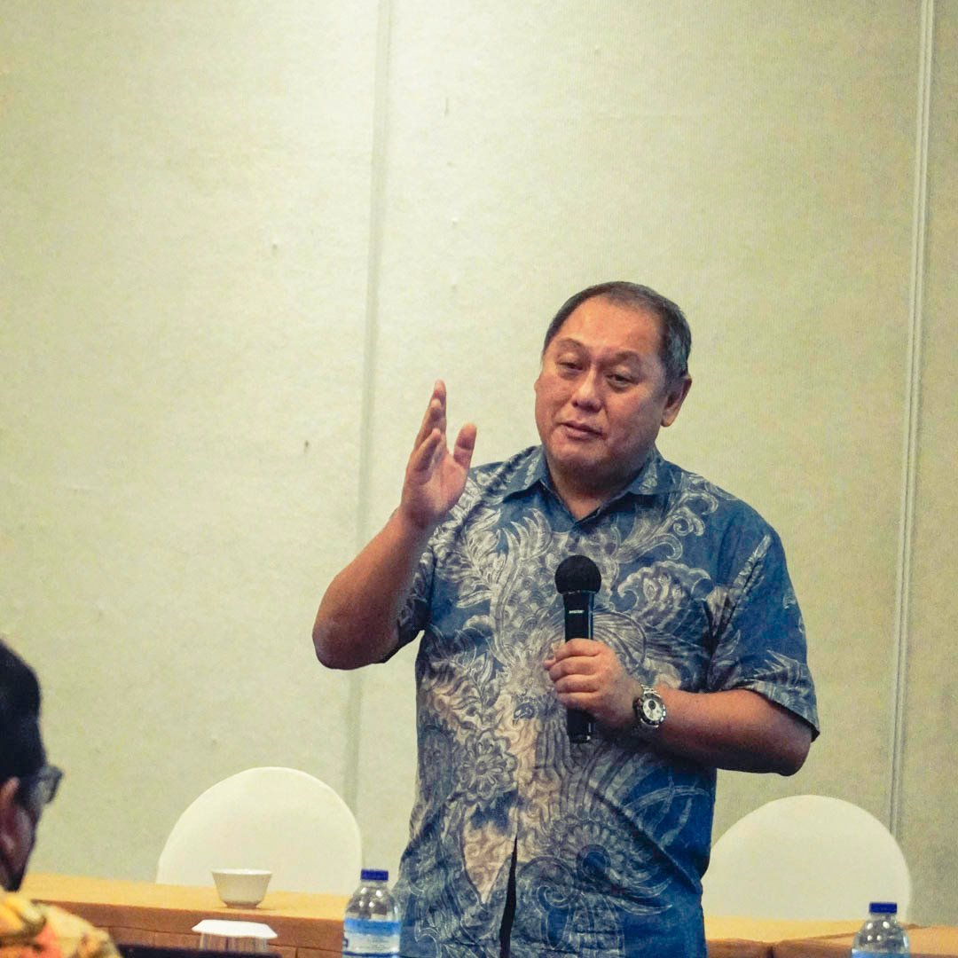 Dr. Daniel Budi Wibowo, M. Kes. Emanuel Hindro Cahyono, SE, MM Understand and utilize financial data (financial statements, journals, etc.) to be used in operational and strategic decision making. Manage Profit & business multiplication, understand investment feasibility.