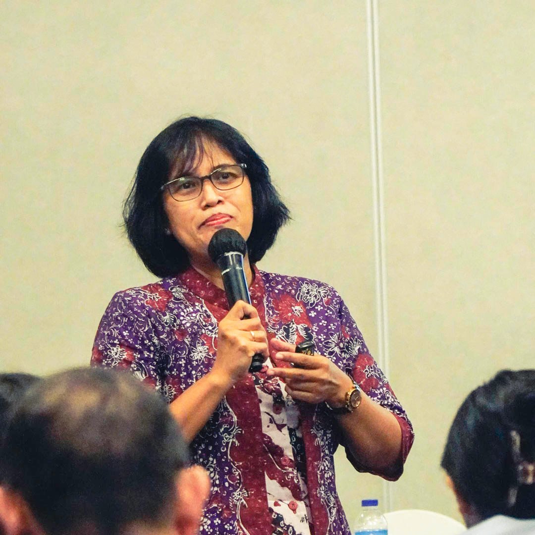 Th. Agung M Harsiwi Provide a deeper understanding and application of tools and methodologies of Job Analysis, Job Description, Job Evaluation, Job Appraisal, to assess work to achieve service results with an effective remuneration system.